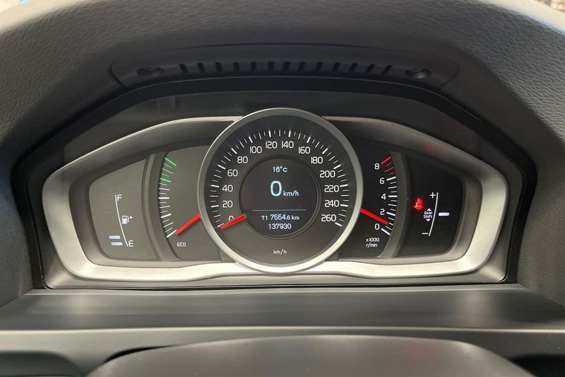 Volvo V60 bild 17