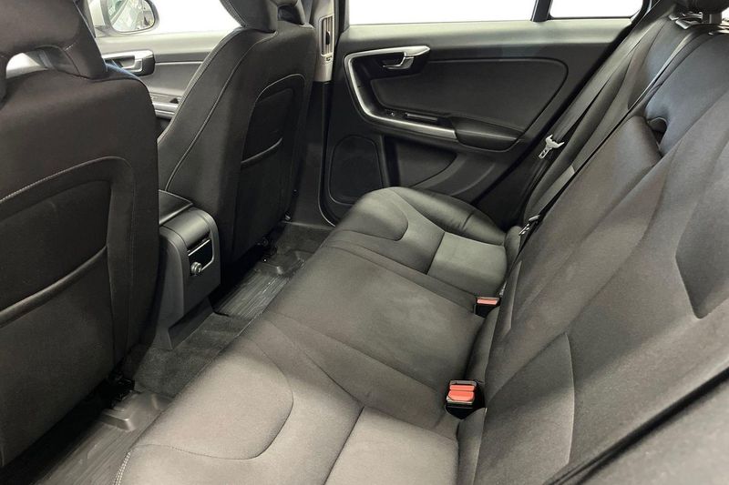 Volvo V60 bild 24