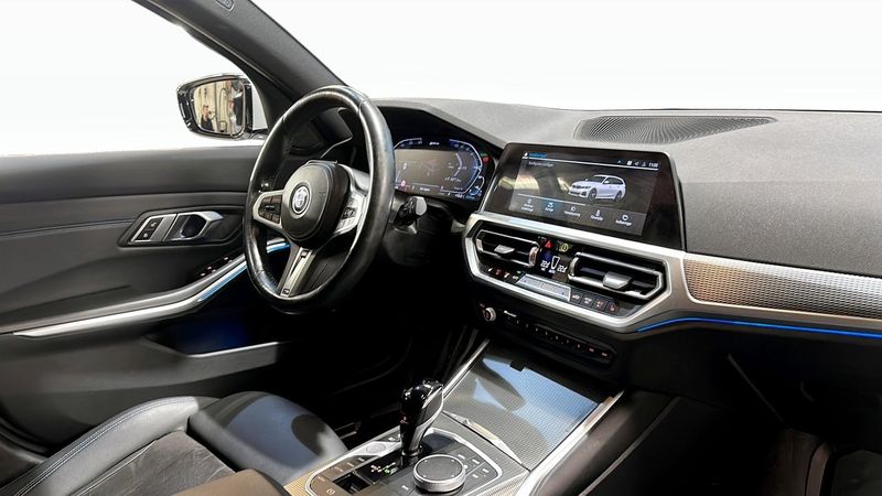 BMW 330 bild 11