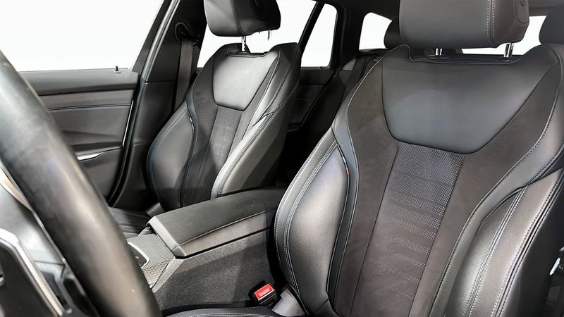 BMW 330 bild 8
