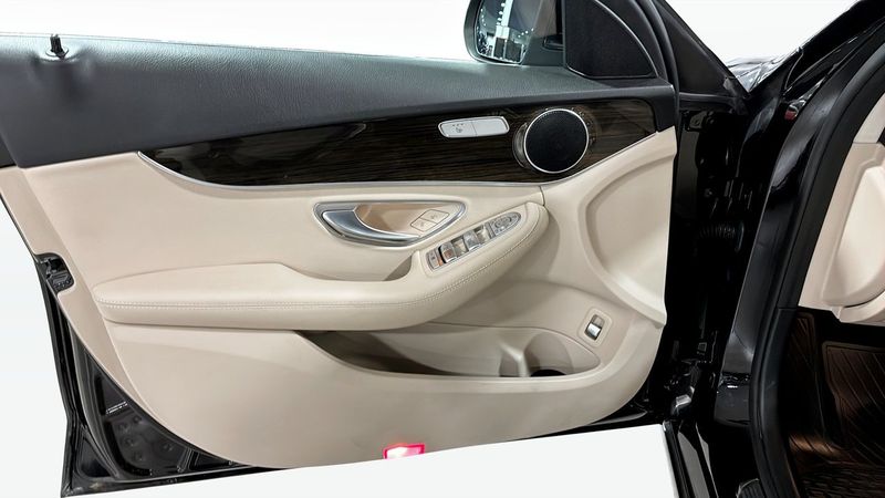 Mercedes C300 bild 11