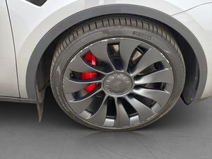 Tesla Model Y bild 36