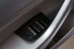 Tesla Model 3 bild 11