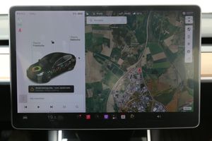 Tesla Model 3 bild 19