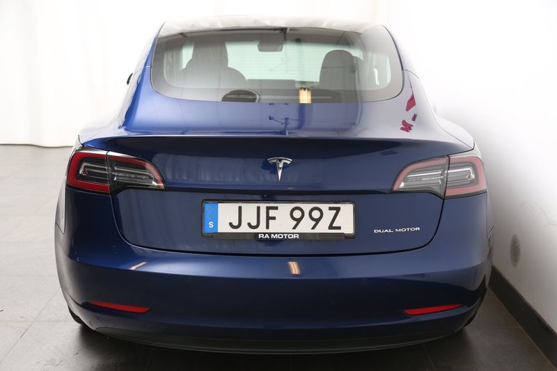 Tesla Model 3 bild 8