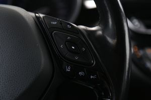 Toyota C-HR bild 16
