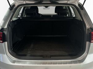 Volkswagen Passat bild 6