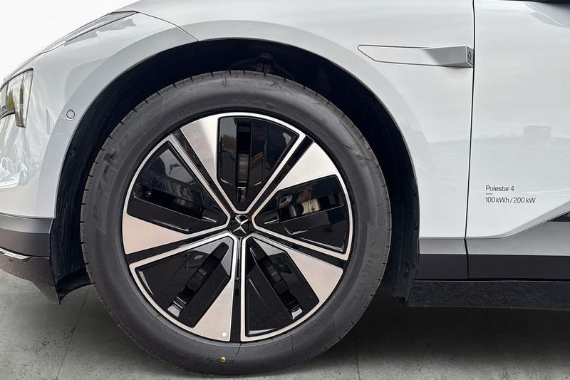 Polestar 4 bild 7