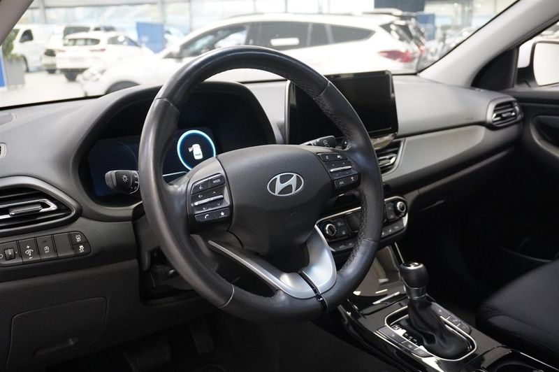 Hyundai i30 bild 2