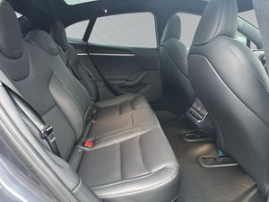 Tesla Model S bild 17