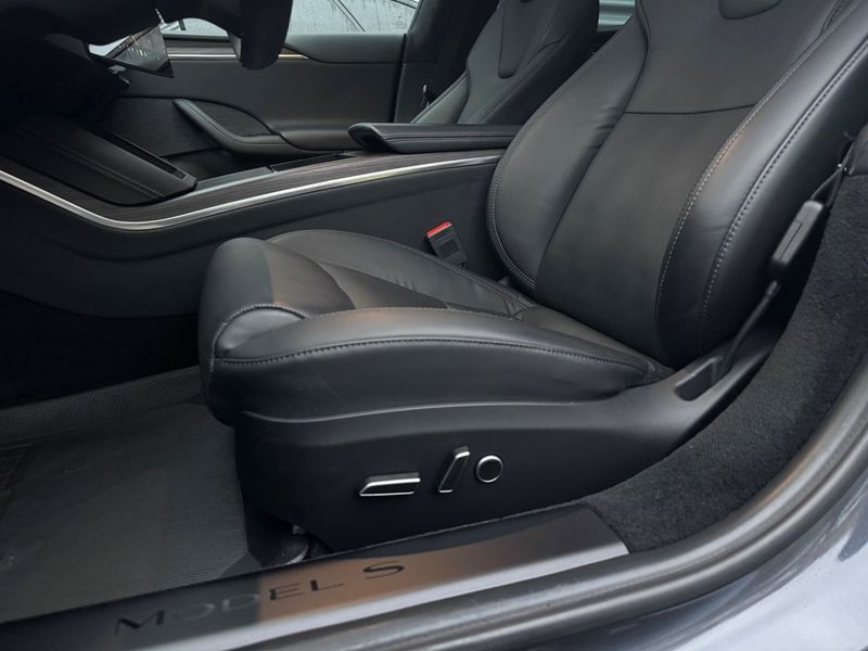 Tesla Model S bild 18