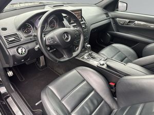 Mercedes C63 AMG bild 11