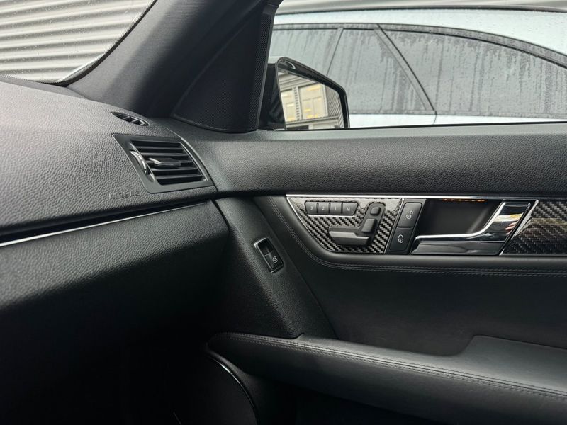 Mercedes C63 AMG bild 23