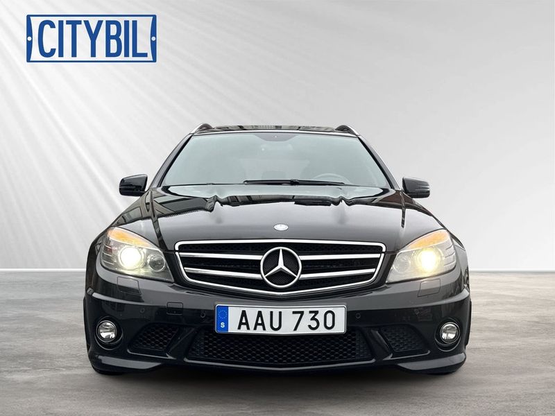 Mercedes C63 AMG bild 8