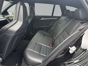 Mercedes C63 AMG bild 16