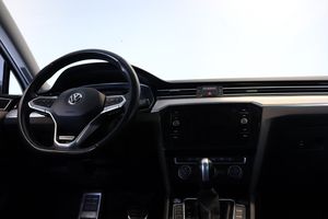Volkswagen Passat bild 9