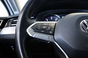 Volkswagen Passat bild 10