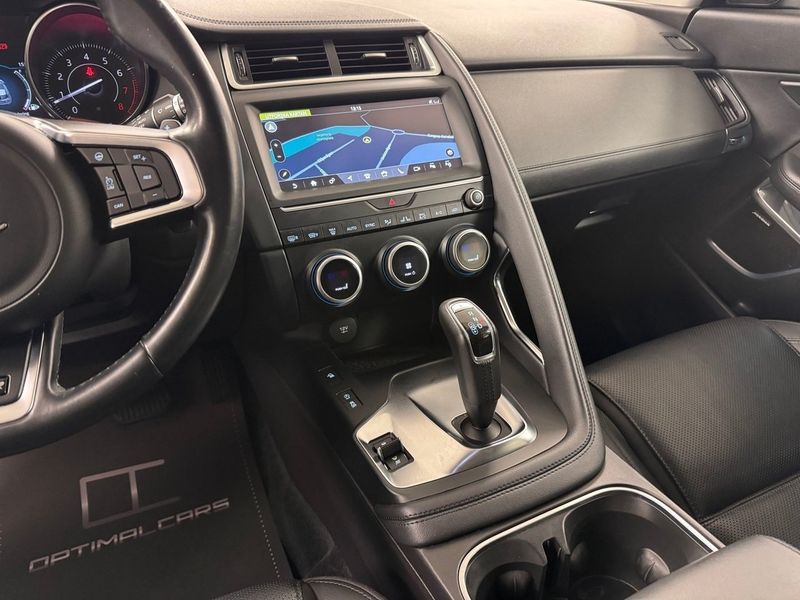 Jaguar E-Pace bild 4