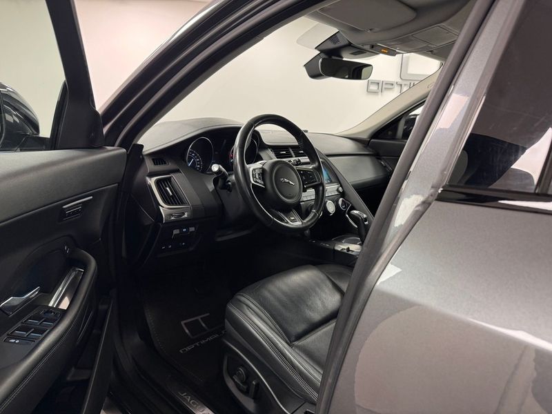 Jaguar E-Pace bild 2