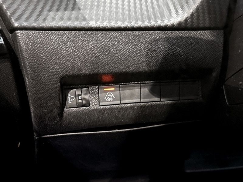 Peugeot e-208 bild 8