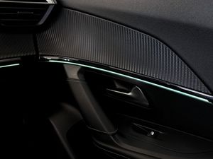Peugeot e-2008 bild 14
