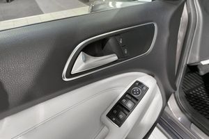 Mercedes B180 bild 18