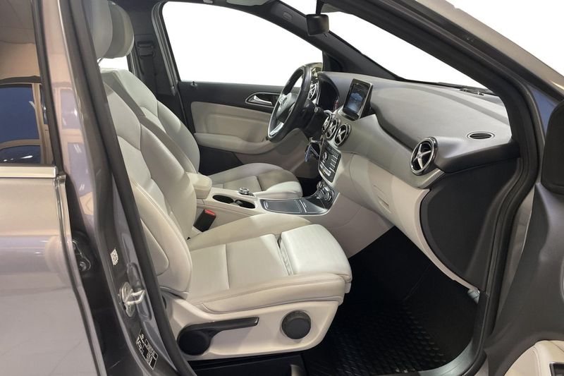 Mercedes B180 bild 15
