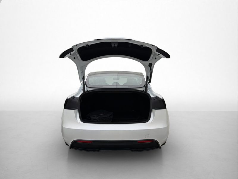 Tesla Model 3 bild 19
