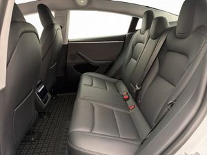 Tesla Model 3 bild 15