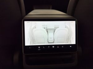 Tesla Model 3 bild 22