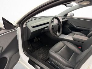 Tesla Model 3 bild 12