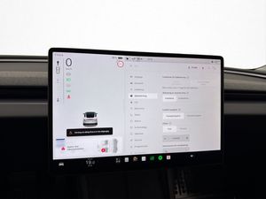 Tesla Model 3 bild 28