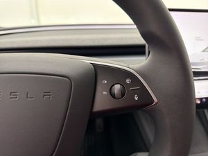 Tesla Model 3 bild 32