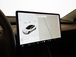 Tesla Model 3 bild 23