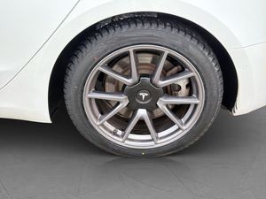 Tesla Model 3 bild 33
