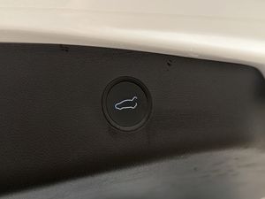 Tesla Model 3 bild 11