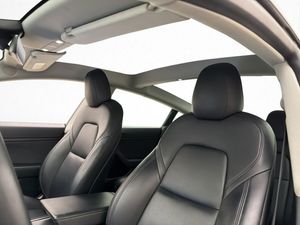 Tesla Model 3 bild 19