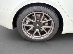 Tesla Model 3 bild 32