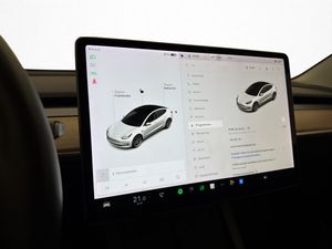 Tesla Model 3 bild 29