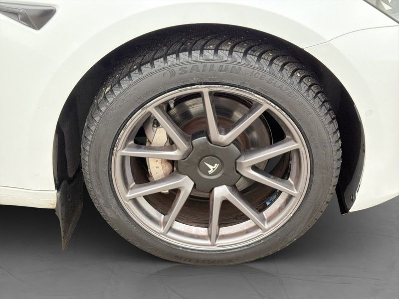 Tesla Model 3 bild 34