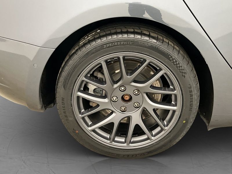Tesla Model 3 bild 32