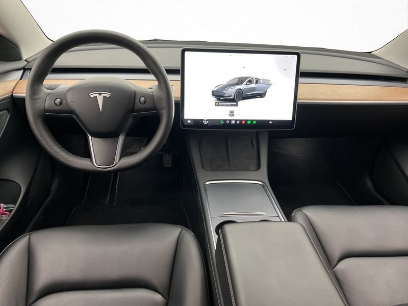 Tesla Model 3 bild 12