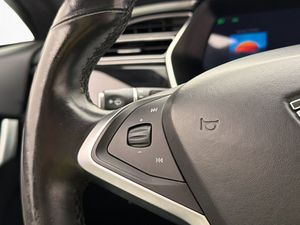 Tesla Model S bild 15
