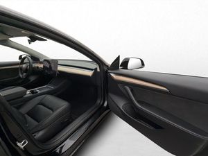 Tesla Model 3 bild 26