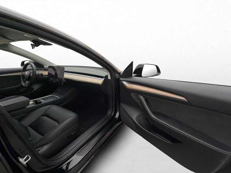 Tesla Model 3 bild 26