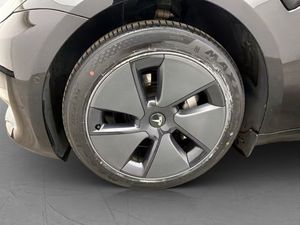 Tesla Model 3 bild 33