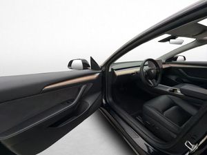 Tesla Model 3 bild 10