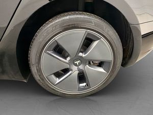 Tesla Model 3 bild 34