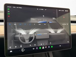 Tesla Model 3 bild 20