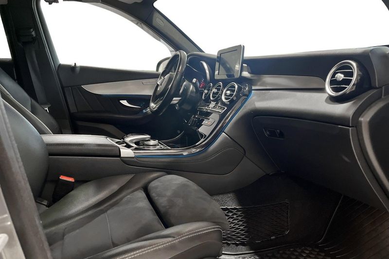 Mercedes GLC220 bild 9